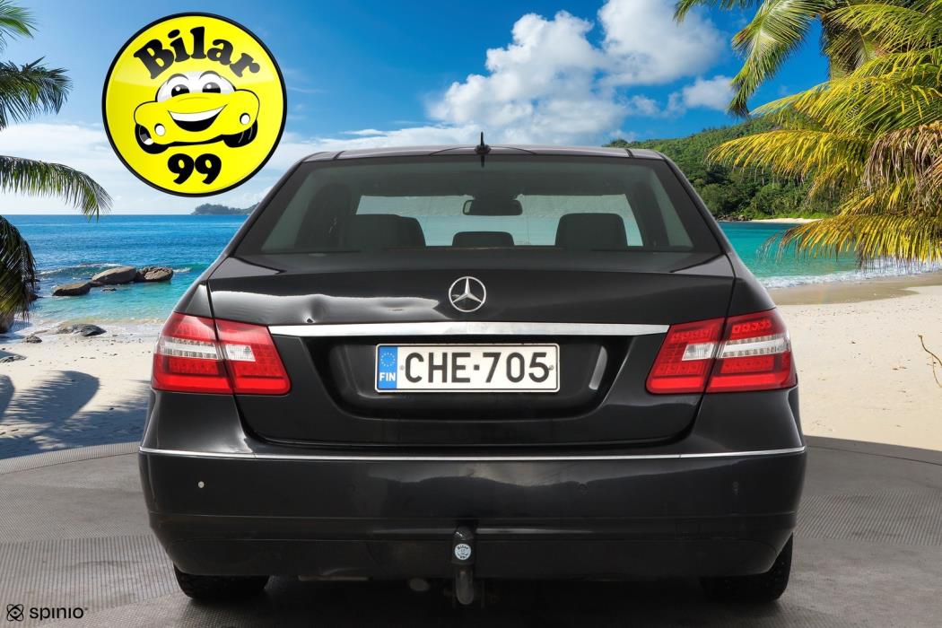 MERCEDES-BENZ E 2009