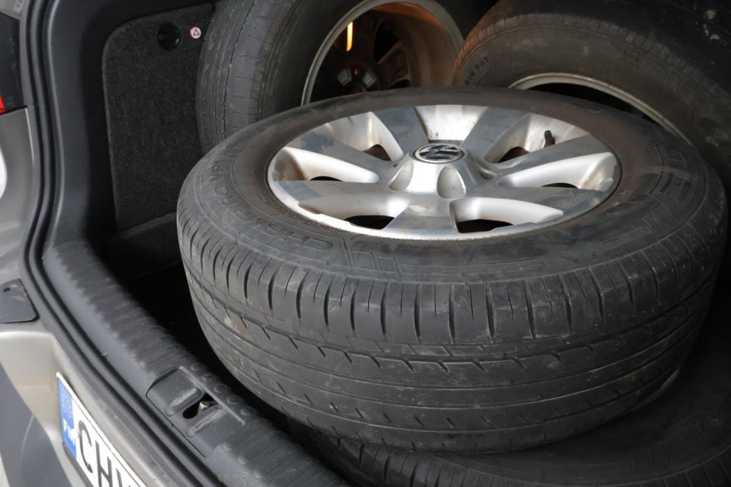 VOLKSWAGEN Tiguan 2011