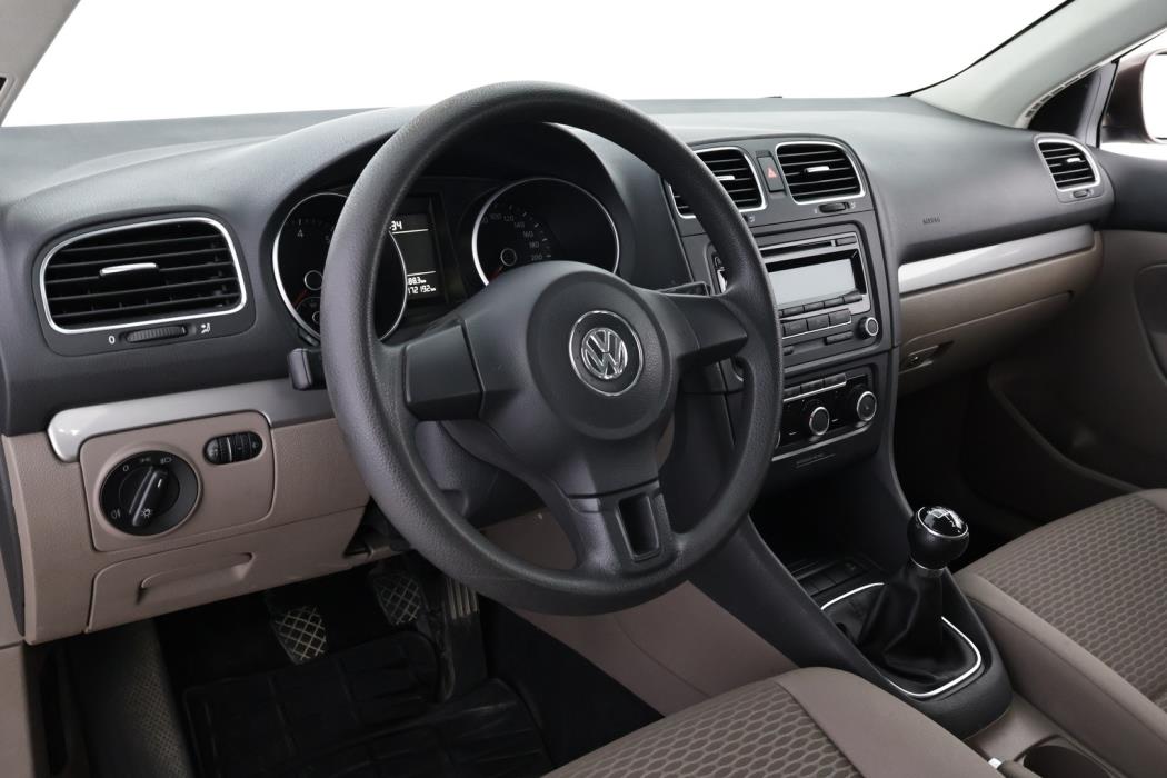 VOLKSWAGEN Golf 2011