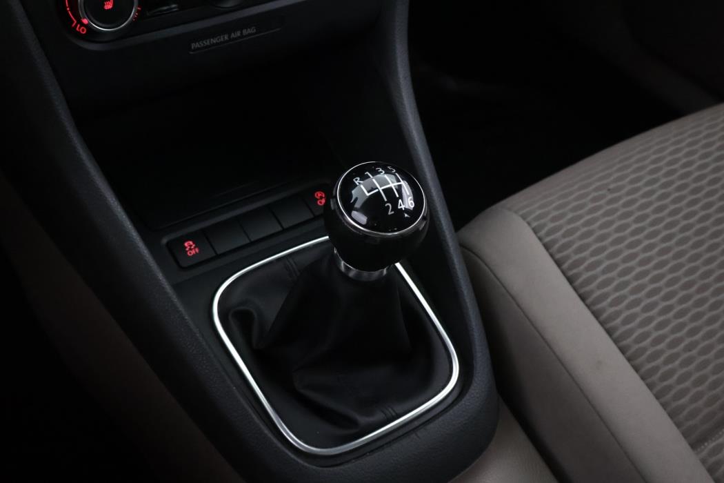 VOLKSWAGEN Golf 2011