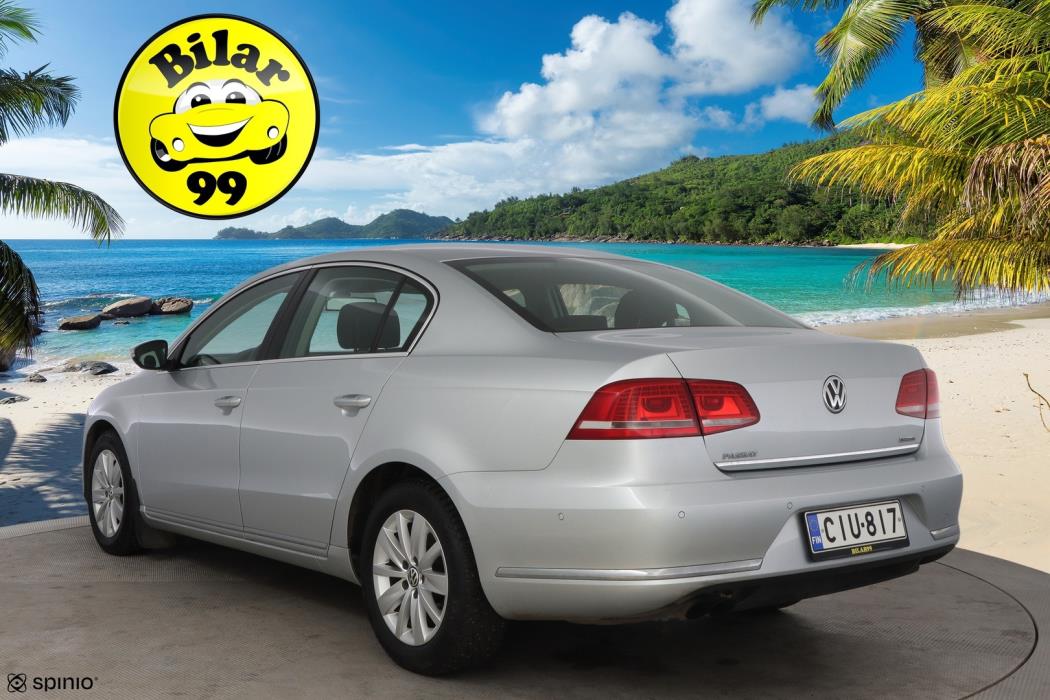 VOLKSWAGEN Passat 2012