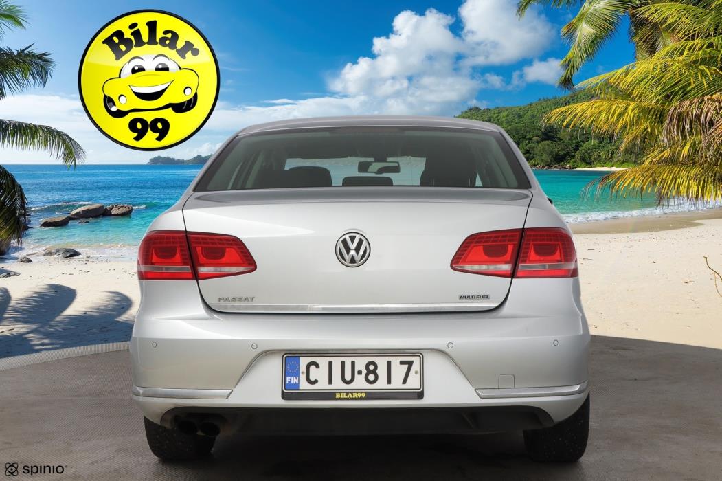 VOLKSWAGEN Passat 2012