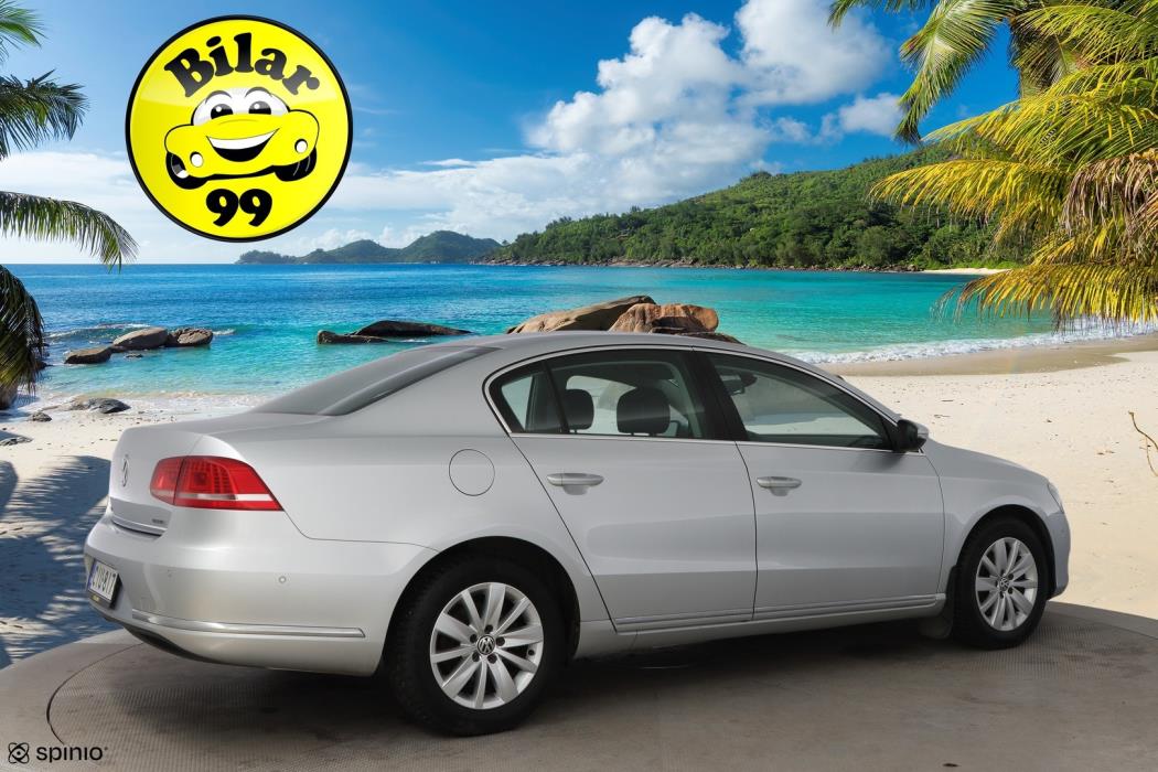 VOLKSWAGEN Passat 2012