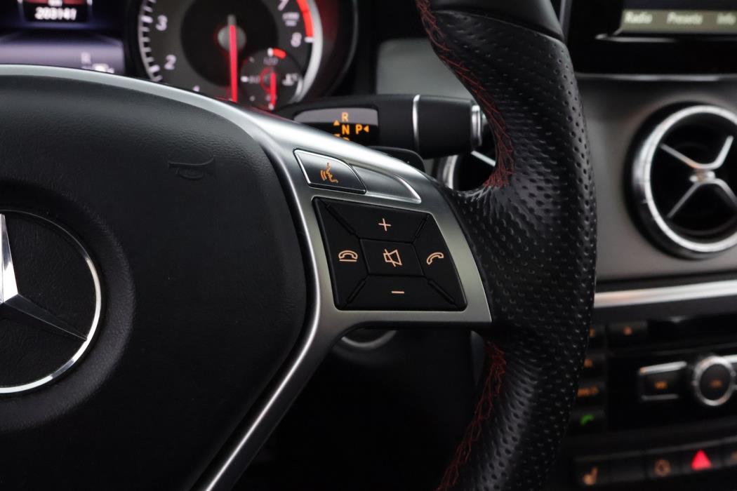 MERCEDES-BENZ CLA 2013