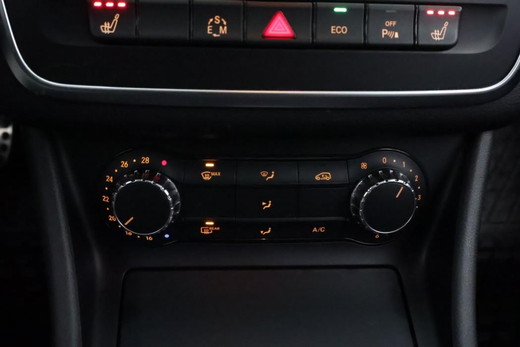 MERCEDES-BENZ CLA 2013