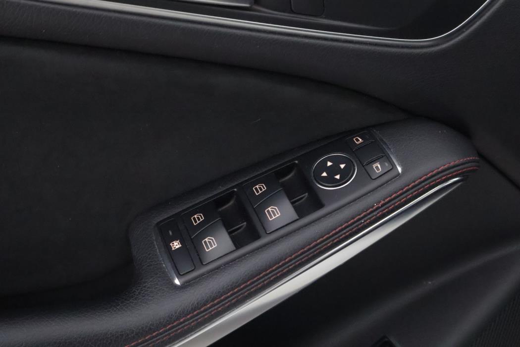 MERCEDES-BENZ CLA 2013