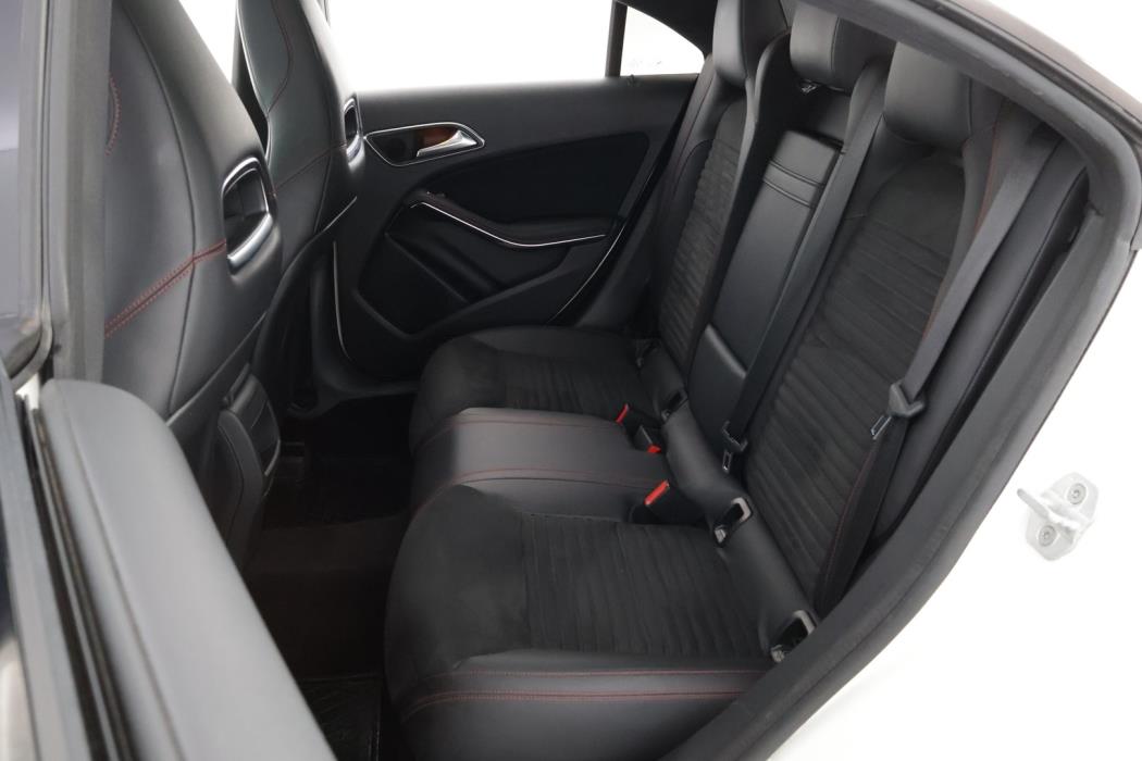 MERCEDES-BENZ CLA 2013