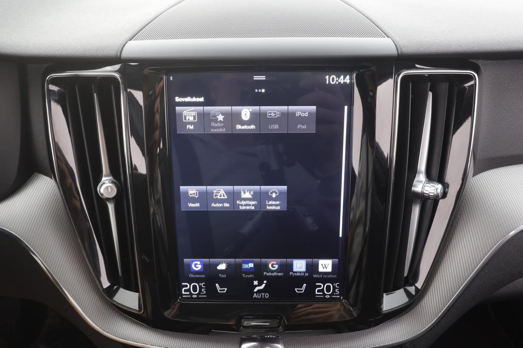 VOLVO XC60 2018