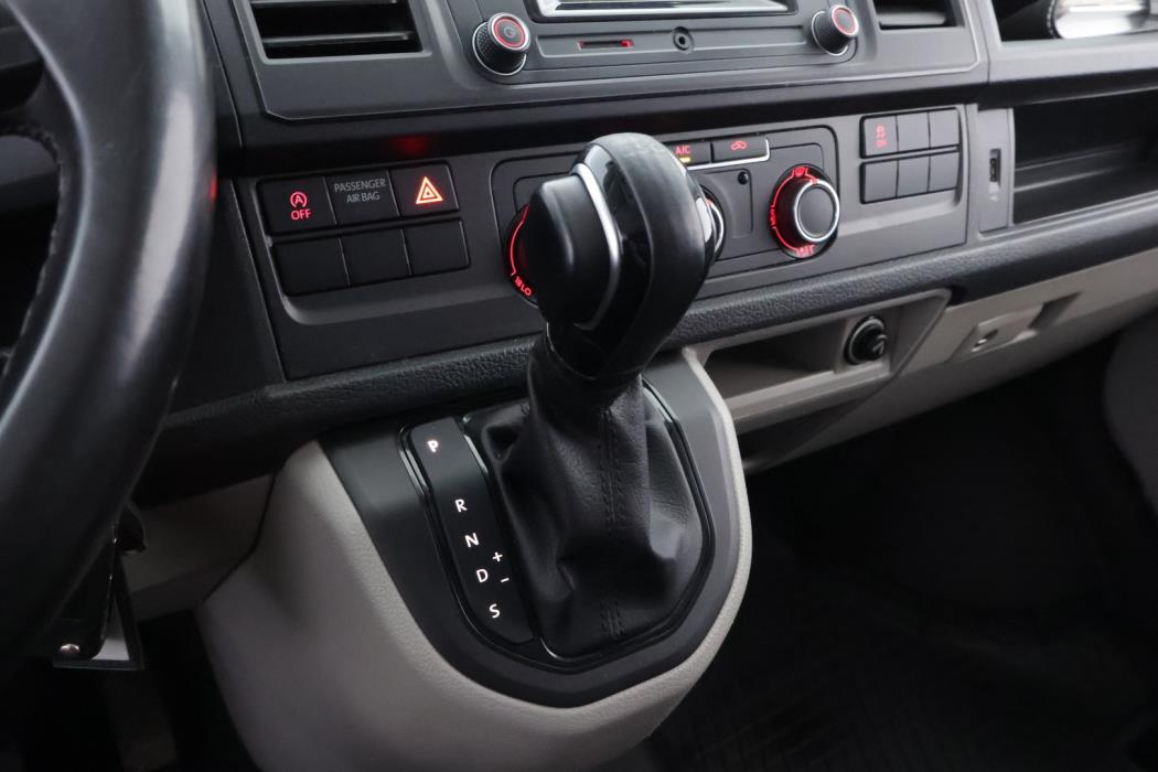 VOLKSWAGEN Transporter 2018