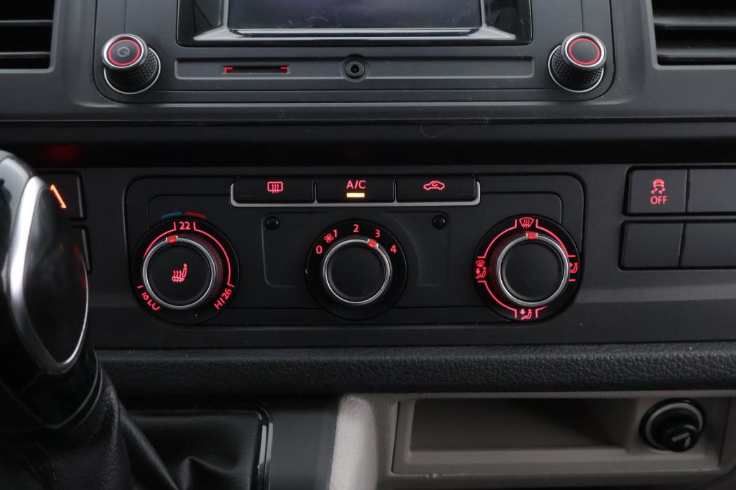 VOLKSWAGEN Transporter 2018