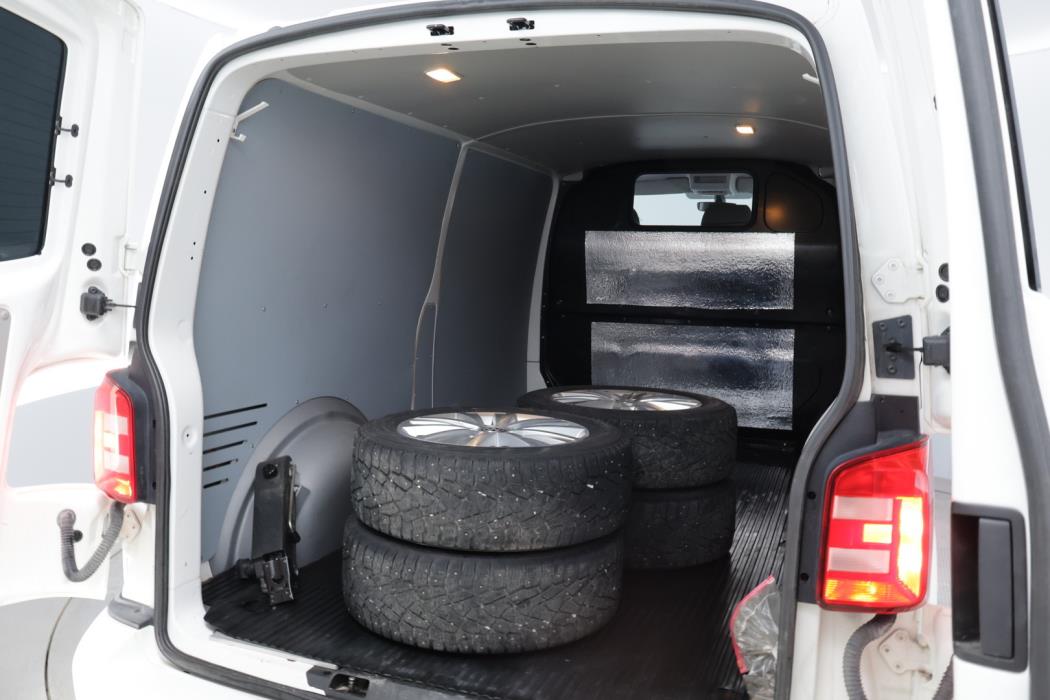 VOLKSWAGEN Transporter 2018