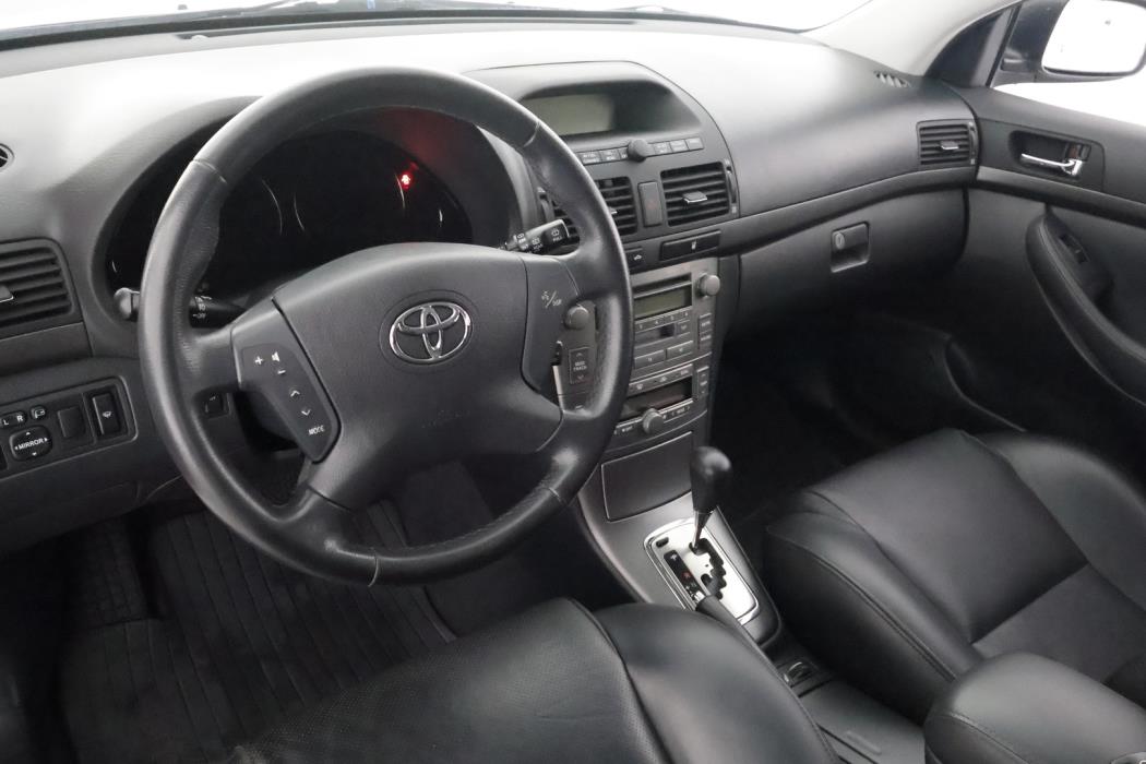TOYOTA Avensis 2006