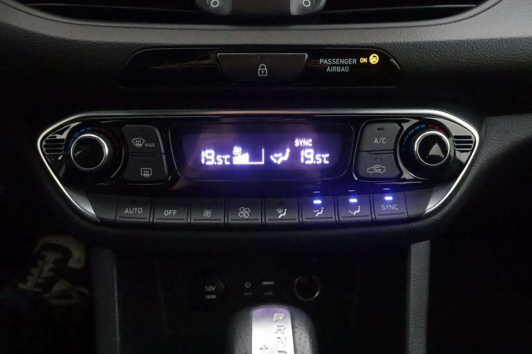 HYUNDAI i30 Fastback 2020