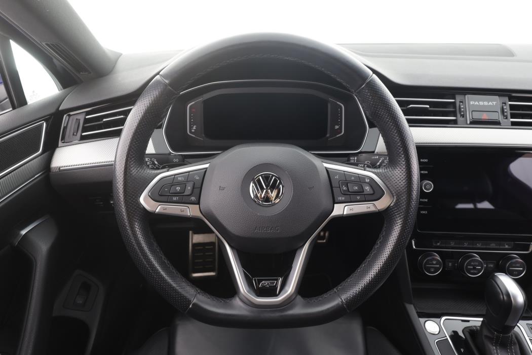 VOLKSWAGEN Passat 2020