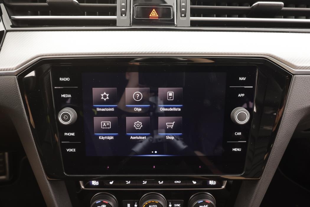 VOLKSWAGEN Passat 2020
