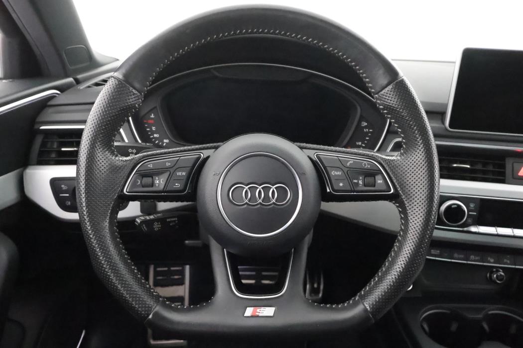 AUDI A4 2016