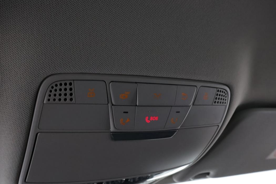 MERCEDES-BENZ C 2015