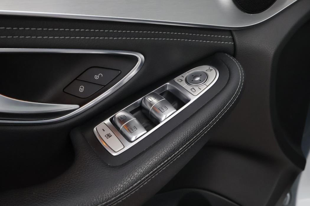 MERCEDES-BENZ C 2015