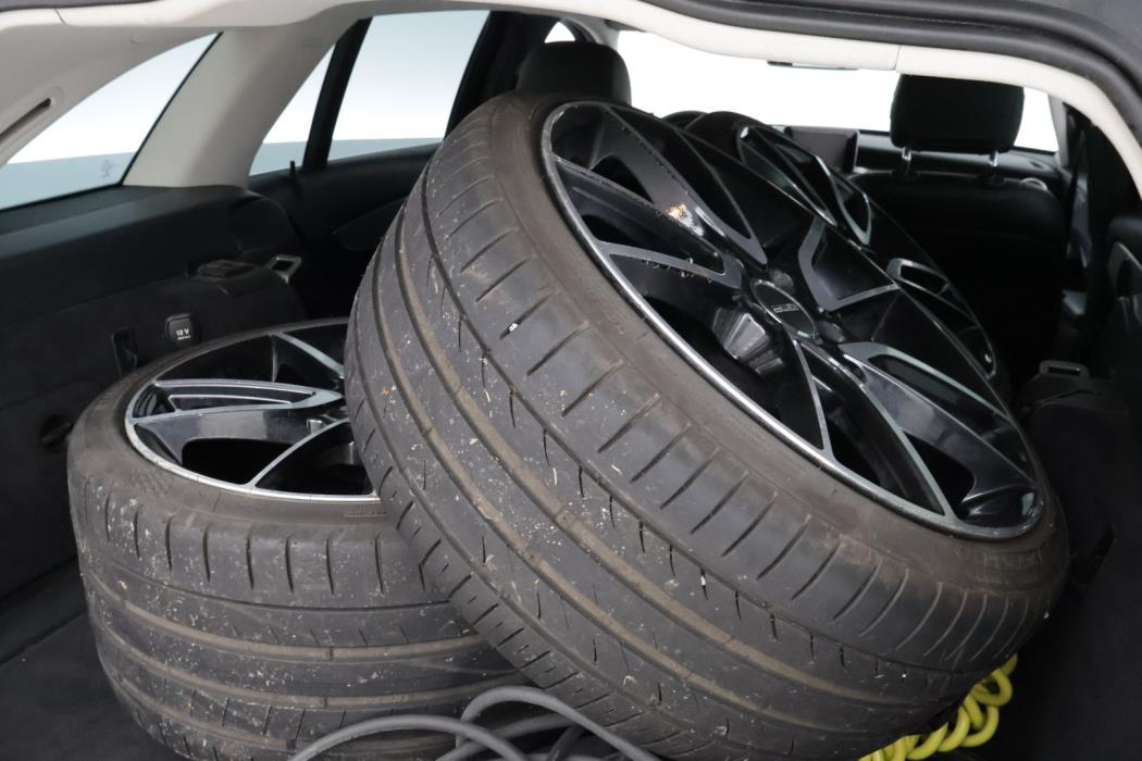 MERCEDES-BENZ C 2015