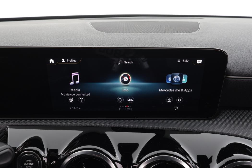 MERCEDES-BENZ A 2021