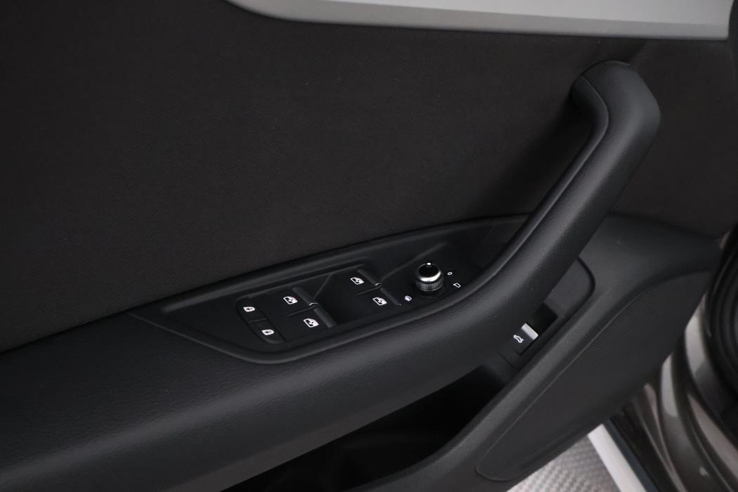 AUDI A4 allroad 2021