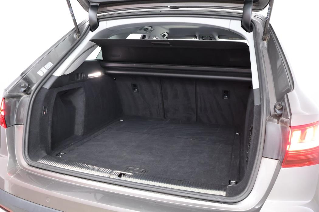 AUDI A4 allroad 2021