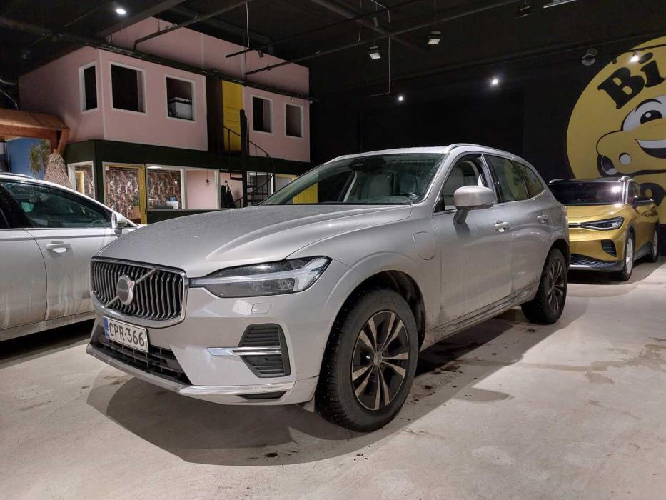 VOLVO XC60 2022