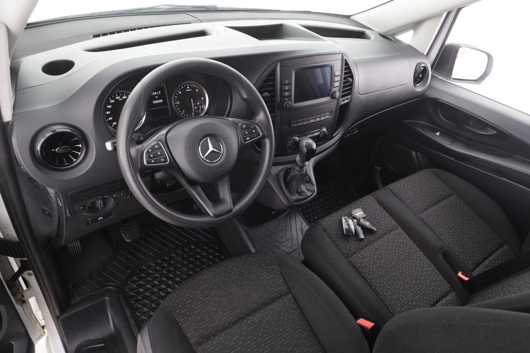MERCEDES-BENZ Vito 2022