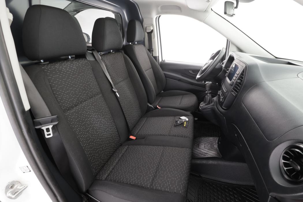 MERCEDES-BENZ Vito 2022