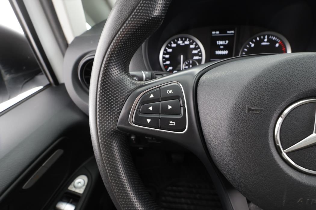 MERCEDES-BENZ Vito 2022