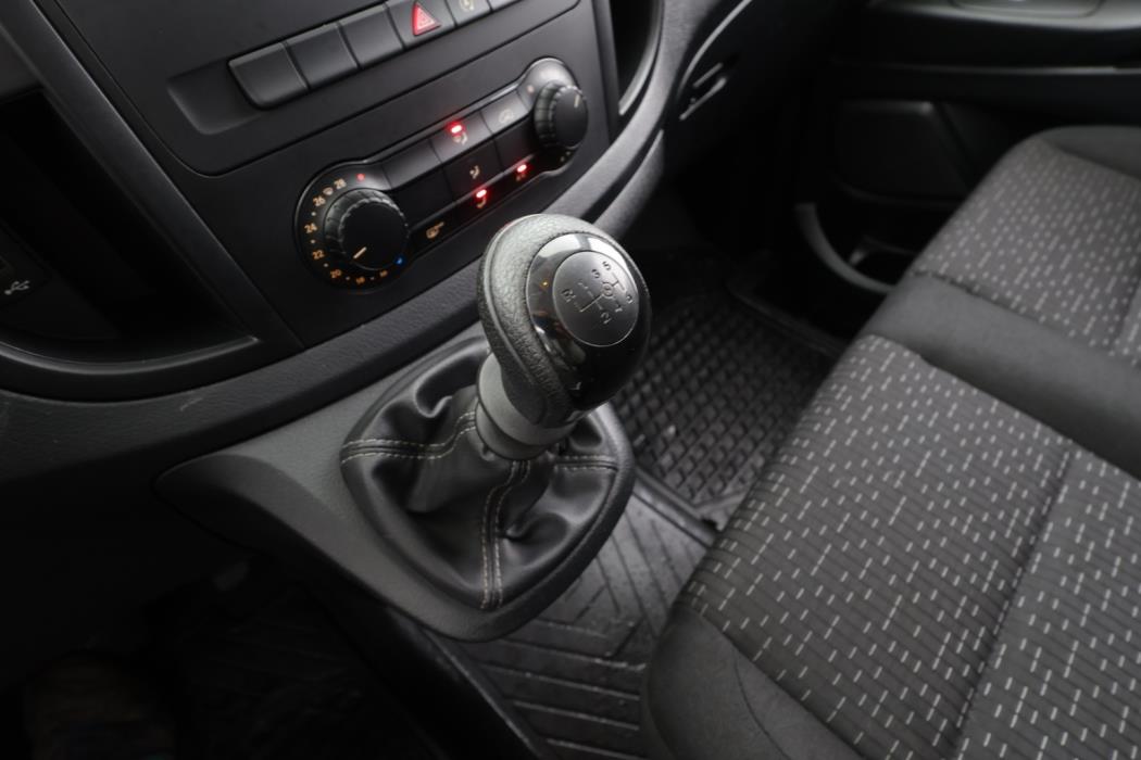 MERCEDES-BENZ Vito 2022