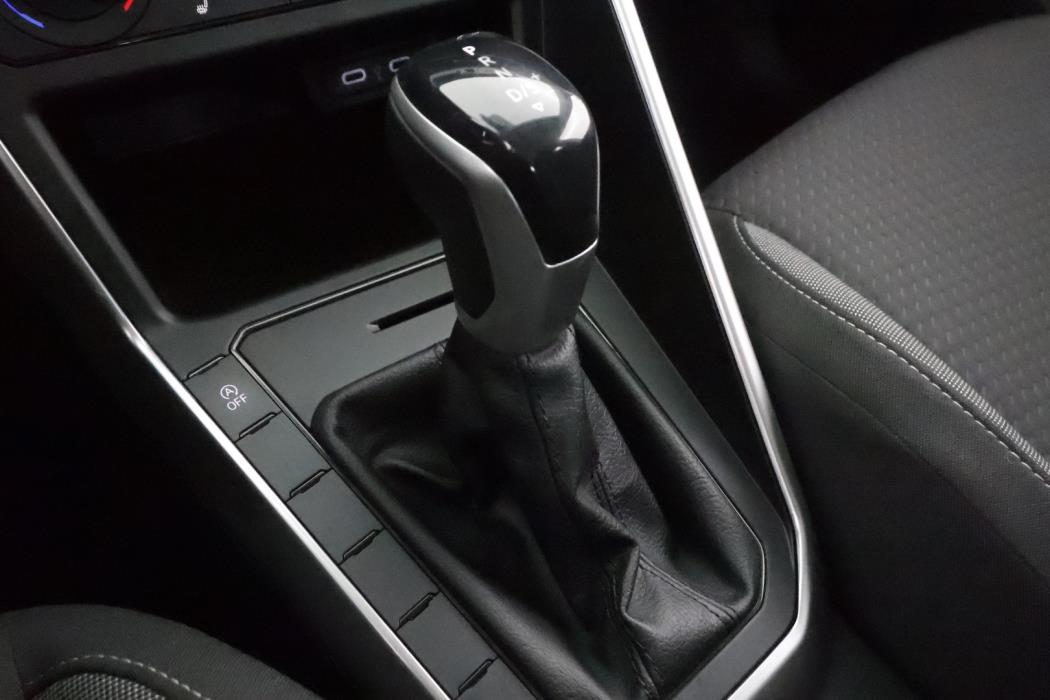 VOLKSWAGEN Polo 2022