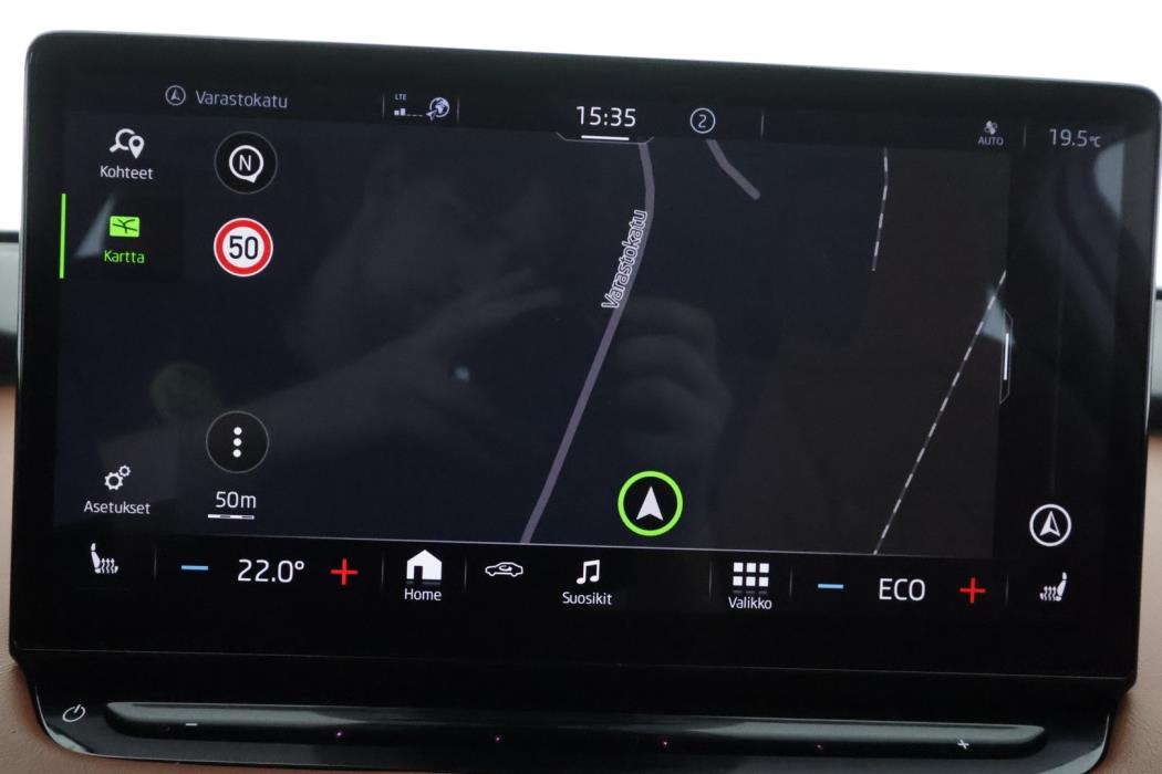 SKODA Enyaq 2022