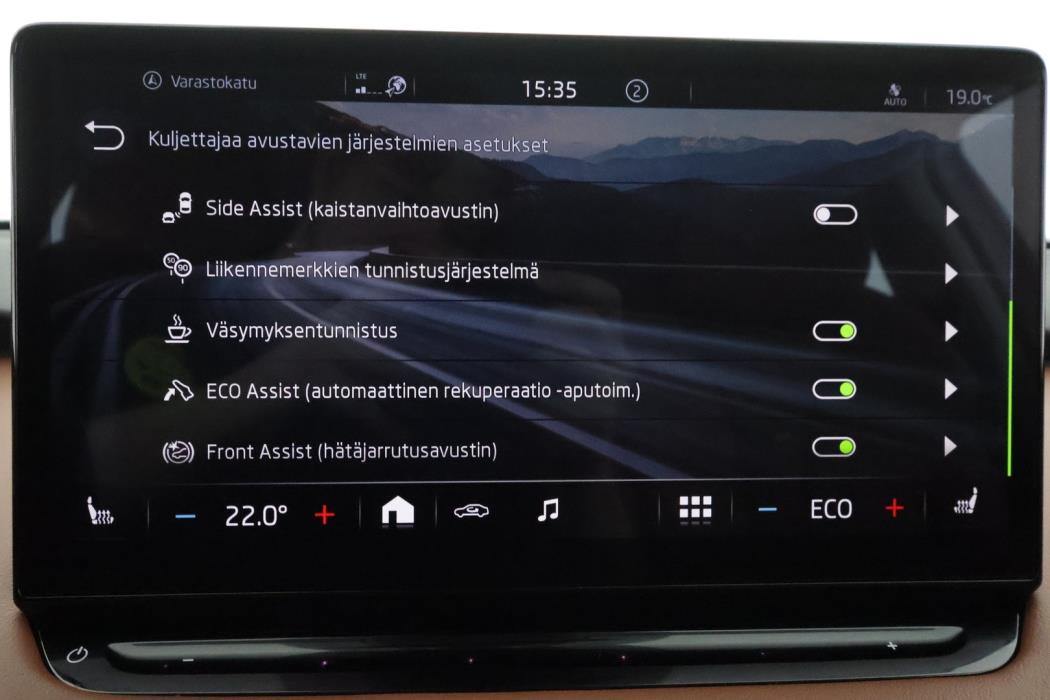 SKODA Enyaq 2022