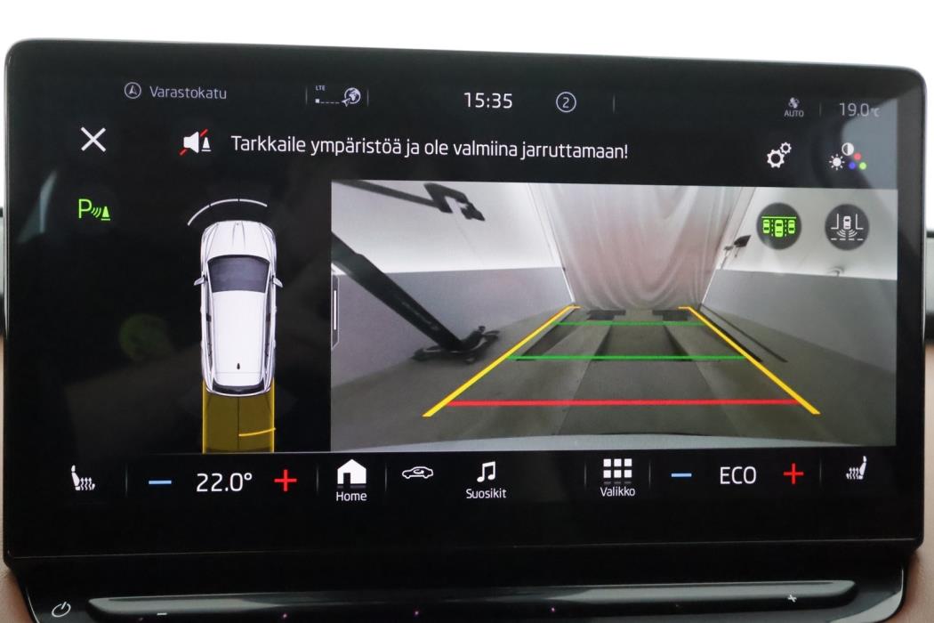 SKODA Enyaq 2022