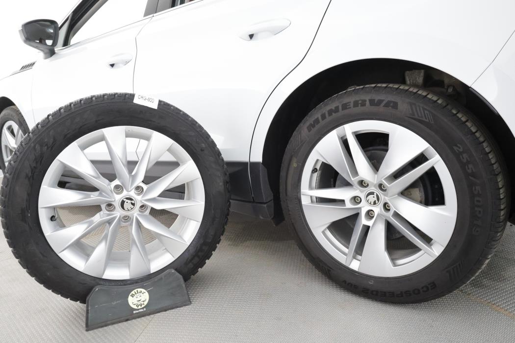 SKODA Enyaq 2022