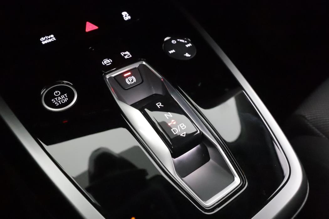 AUDI Q4 e-tron 2023