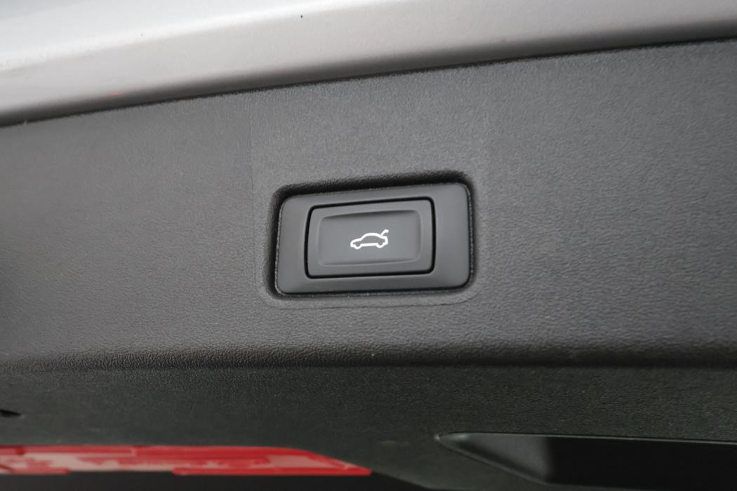 AUDI Q4 e-tron 2023