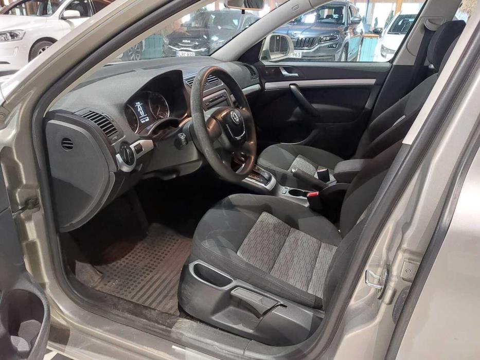 SKODA Octavia 2010