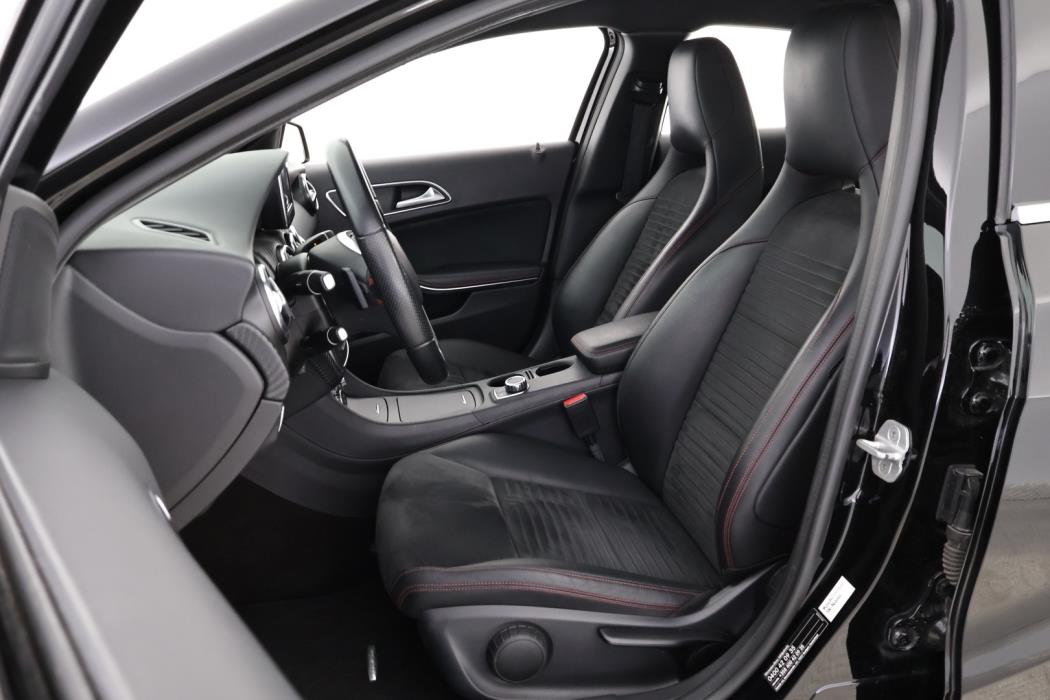 MERCEDES-BENZ A 2014