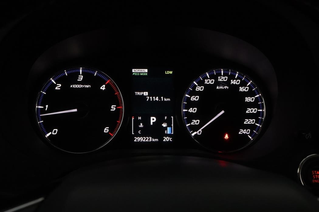 MITSUBISHI Outlander 2016
