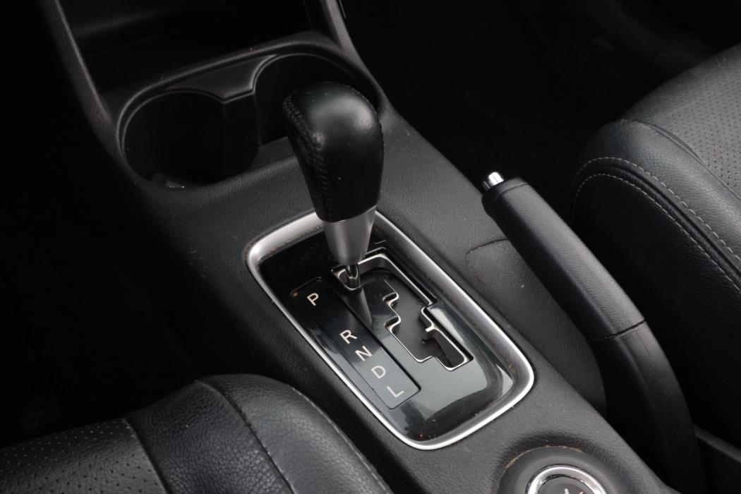 MITSUBISHI Outlander 2016