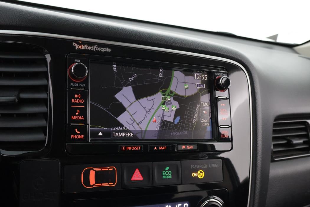 MITSUBISHI Outlander 2016