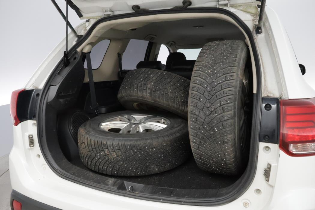 MITSUBISHI Outlander 2016