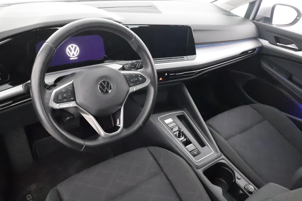 VOLKSWAGEN Golf 2021