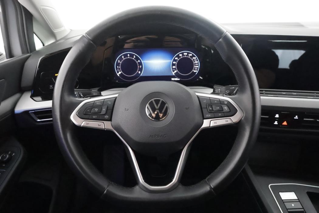 VOLKSWAGEN Golf 2021