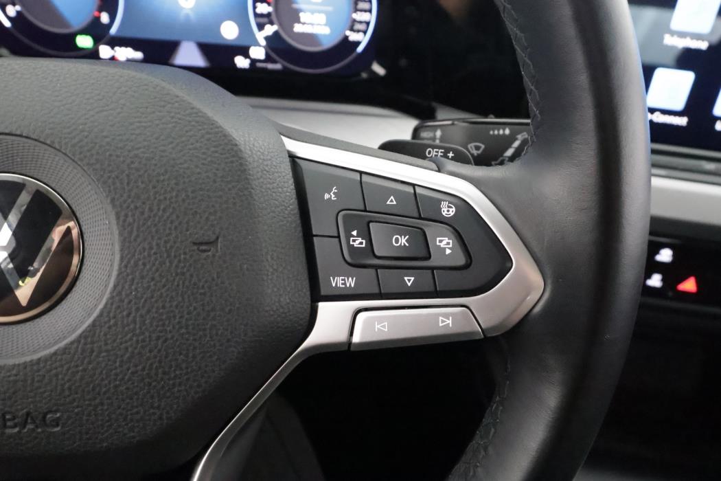 VOLKSWAGEN Golf 2021