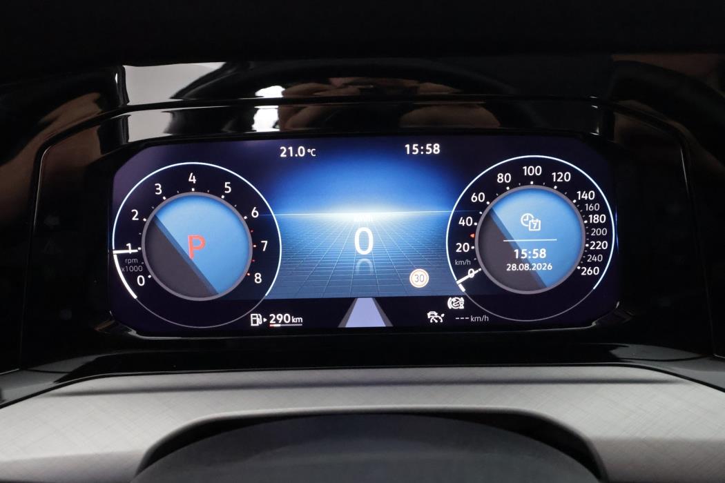 VOLKSWAGEN Golf 2021