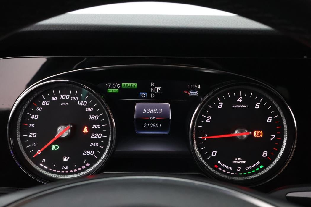 MERCEDES-BENZ E 2017