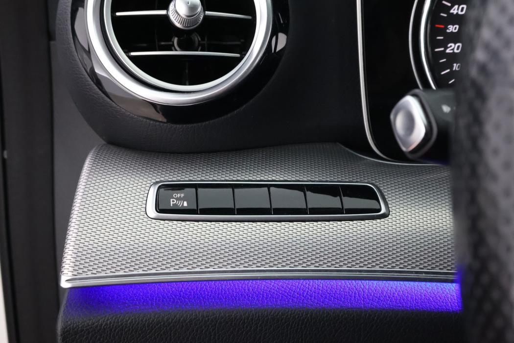 MERCEDES-BENZ E 2017